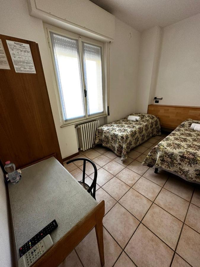 Be Me Hotel Helvetia Tabiano Terme エクステリア 写真