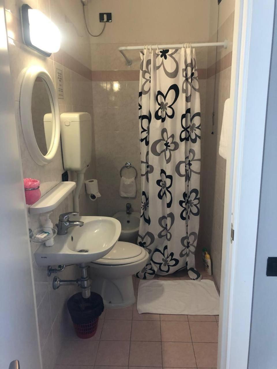 Be Me Hotel Helvetia Tabiano Terme エクステリア 写真