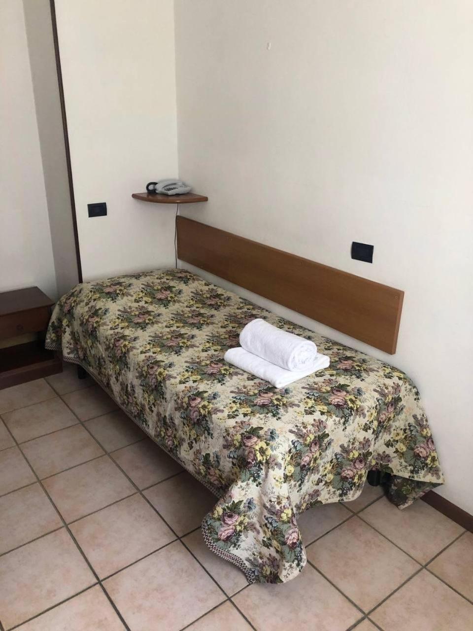 Be Me Hotel Helvetia Tabiano Terme エクステリア 写真
