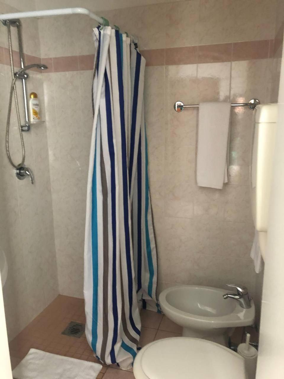 Be Me Hotel Helvetia Tabiano Terme エクステリア 写真