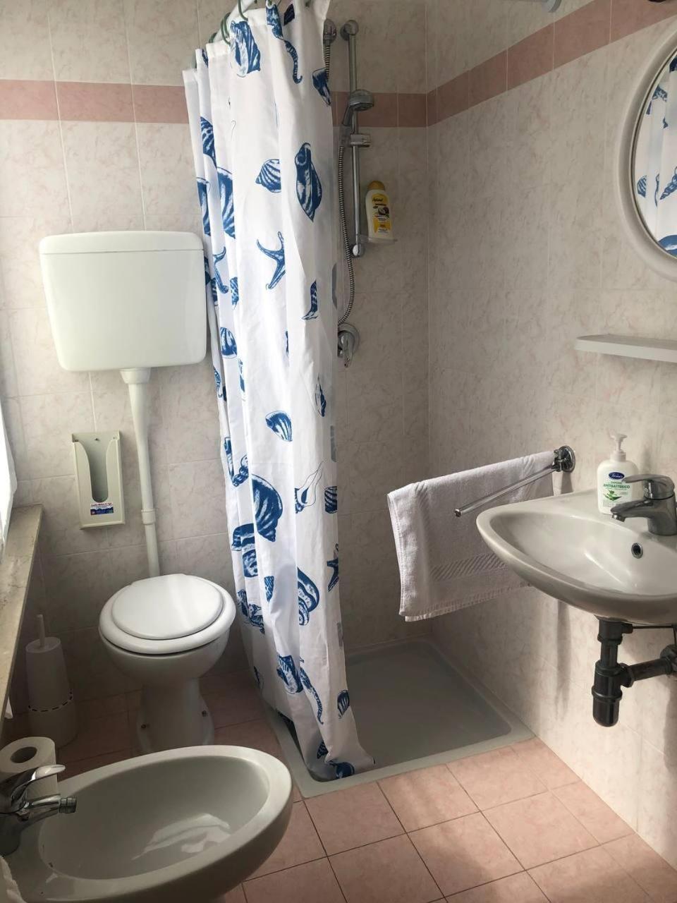 Be Me Hotel Helvetia Tabiano Terme エクステリア 写真